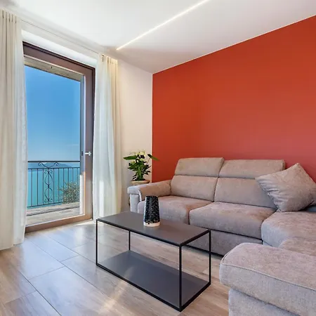 Il Cinque Apartment *