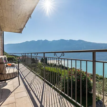 Il Cinque Apartment Tignale