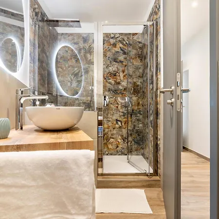 Il Cinque Apartment